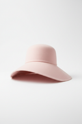 Elegant Wide-Brim Sun Hat – Soft Blush Pink